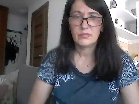 Snapshot of Elena48324 chatting on 06-21-26, 10:10 Elena48324 online show from 06-21-26, 10:10