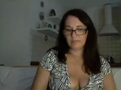 Snapshot of Elena48324 chatting on 07-31-26, 05:10 Elena48324 online show from 07-31-26, 05:10