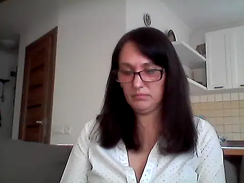 Snapshot of Elena48324 chatting on 04-30-26, 05:09 Elena48324 online show from 04-30-26, 05:09