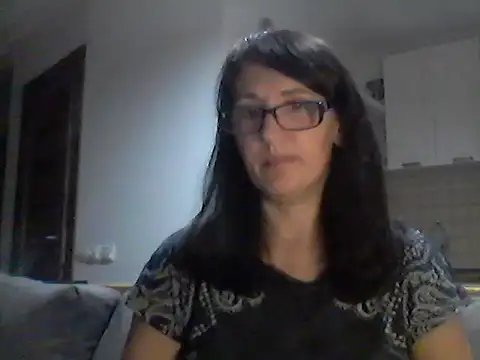 Snapshot of Elena48324 chatting on 06-25-26, 05:29 Elena48324 online show from 06-25-26, 05:29