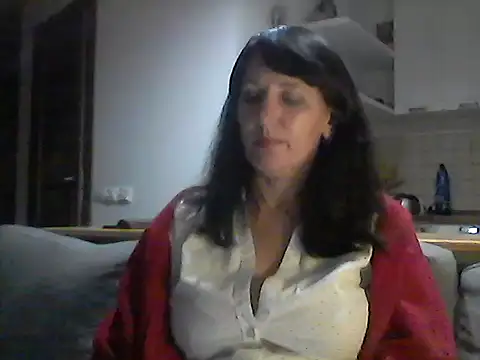 Snapshot of Elena48324 chatting on 10-16-25, 04:48 Elena48324 online show from 10-16-25, 04:48