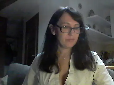 Snapshot of Elena48324 chatting on 06-05-26, 06:57 Elena48324 online show from 06-05-26, 06:57