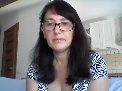 Snapshot of Elena48324 chatting on 07-04-26, 05:58 Elena48324 online show from 07-04-26, 05:58