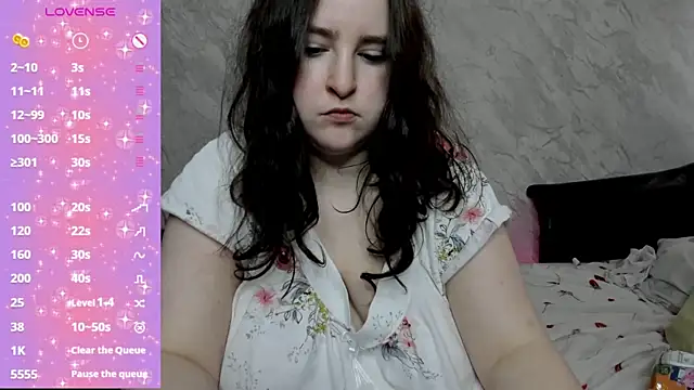 Snapshot of alice_allens chatting on 09-10-25, 06:56 alice allens online show from 09-10-25, 06:56