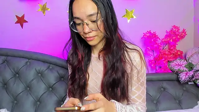 Snapshot of Dafne_Mel chatting on 11-27-25, 09:59 Dafne Mel online show from 11-27-25, 09:59