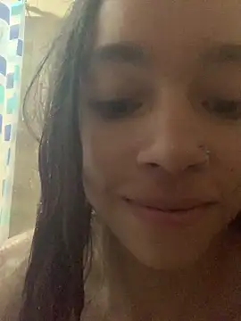 Snapshot of Dafne_Mel chatting on 11-21-25, 11:37 Dafne Mel online show from 11-21-25, 11:37