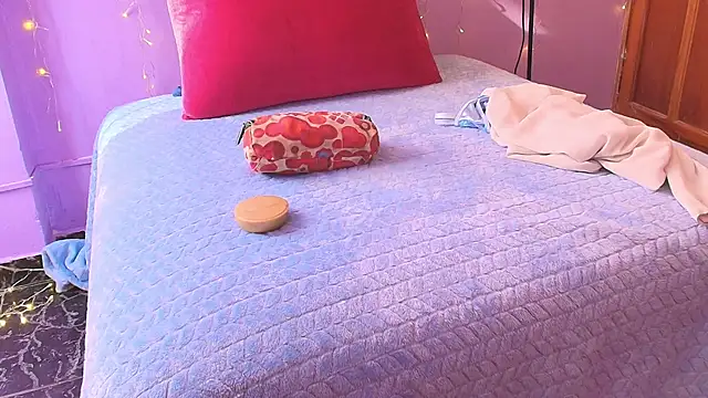 Snapshot of Dafne_Mel chatting on 11-20-25, 12:50 Dafne Mel online show from 11-20-25, 12:50