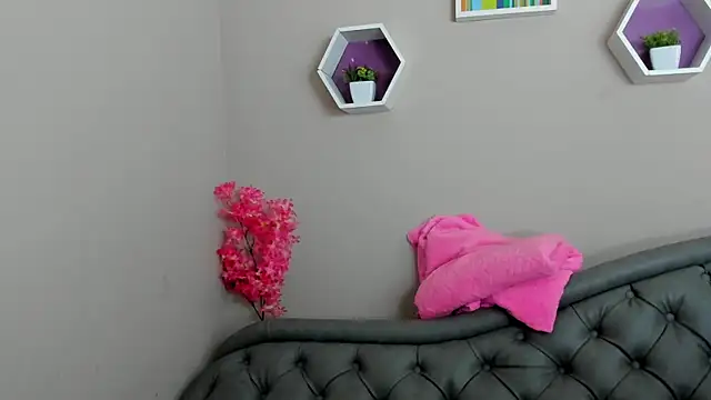 Snapshot of Dafne_Mel chatting on 09-09-25, 12:25 Dafne Mel online show from 09-09-25, 12:25