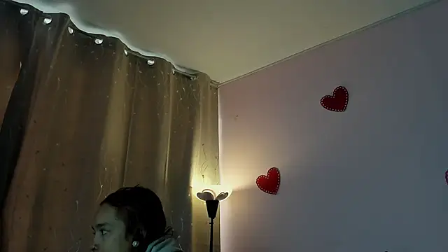 Snapshot of Dafne_Mel chatting on 02-27-26, 01:11 Dafne Mel online show from 02-27-26, 01:11