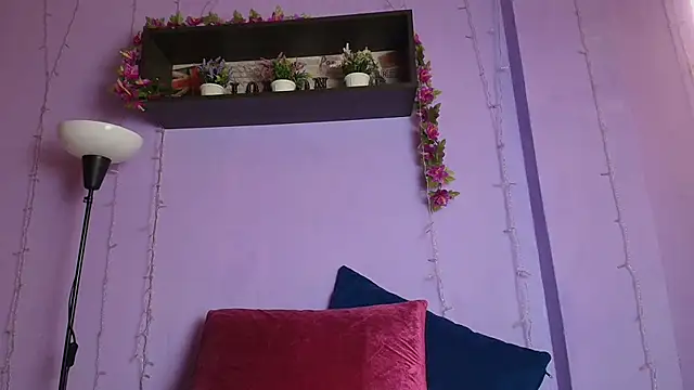 Snapshot of Dafne_Mel chatting on 10-21-25, 12:48 Dafne Mel online show from 10-21-25, 12:48