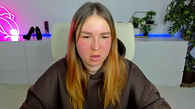 Sofii darling online show from 02-25-26, 05:35