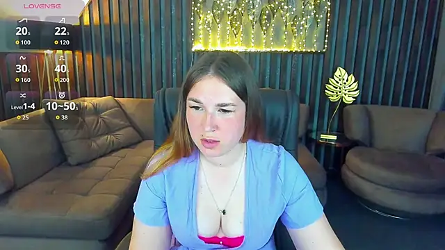 Sofii darling online show from 06-14-26, 04:30