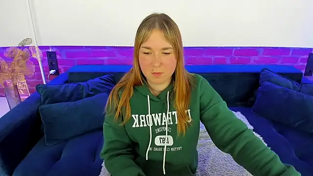 Sofii darling online show from 11-19-25, 05:35