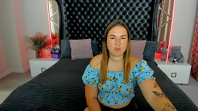 Sofii darling online show from 07-23-26, 04:36