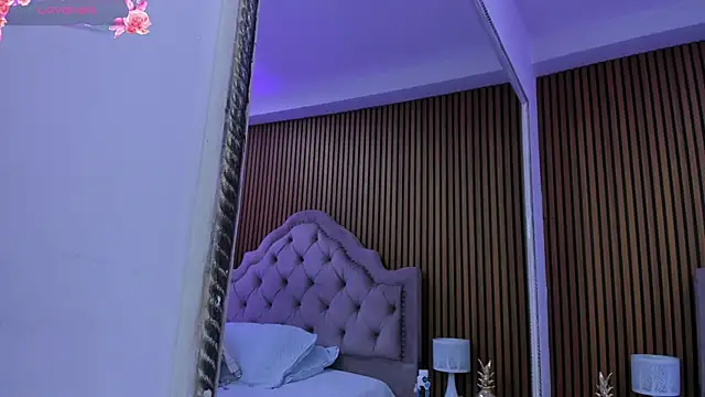 Starbutterflyy  online show from 04-15-26, 04:51