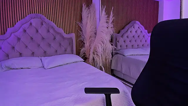 Starbutterflyy  online show from 02-25-26, 05:07