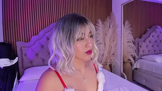 Starbutterflyy  online show from 12-21-25, 03:41