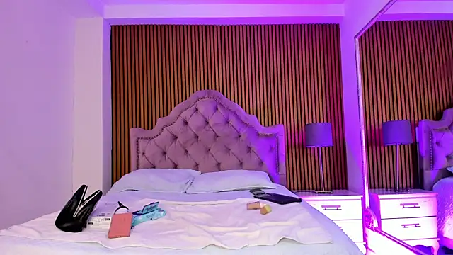 Starbutterflyy  online show from 11-17-25, 04:05