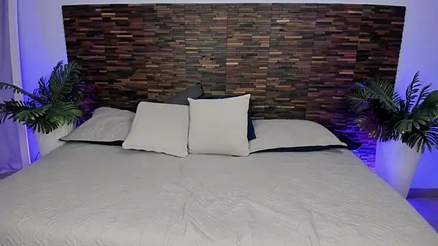 debra win online show from 11-10-25, 08:58