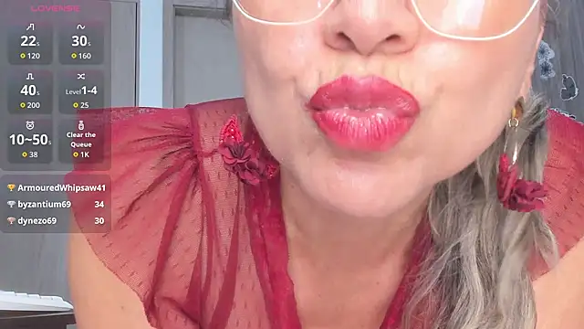 Snapshot of Ariana_costa chatting on 07-28-26, 06:20 Ariana costa online show from 07-28-26, 06:20