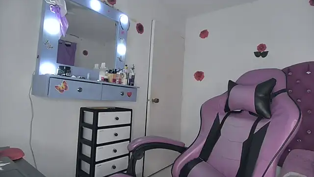 soffy rosses online show from 04-14-26, 02:27