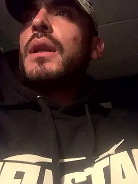 Snapshot of malek_xarx_ chatting on 01-17-26, 04:27 malek xarx online show from 01-17-26, 04:27