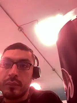 malek xarx  online show from 12-02-25, 03:03