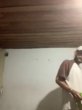 Snapshot of malek_xarx_ chatting on 02-19-26, 12:07 malek xarx online show from 02-19-26, 12:07