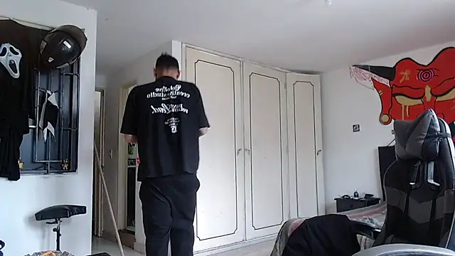 malek xarx  online show from 04-10-26, 02:46