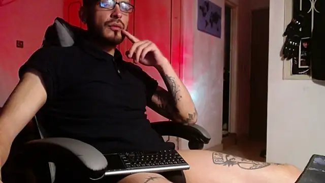 Snapshot of malek_xarx_ chatting on 02-07-26, 03:14 malek xarx online show from 02-07-26, 03:14