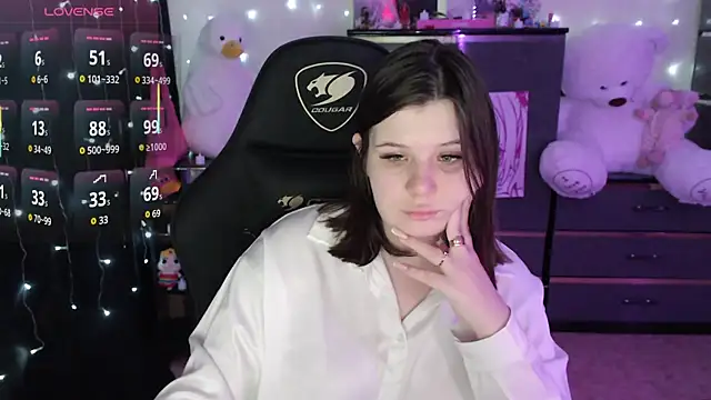 AmyVibess online show from 11-29-25, 08:09