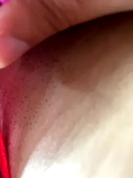 Esmeralda-berrys online show from 11-16-25, 06:01