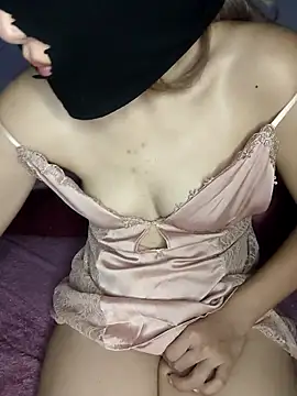 Maya 6 online show from 10-26-25, 09:59