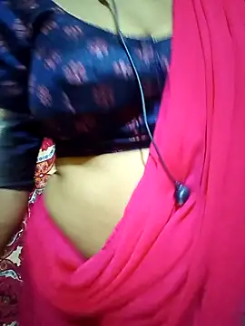 Snapshot of Tamil_Mohini chatting on 02-18-26, 03:04 Tamil Mohini online show from 02-18-26, 03:04