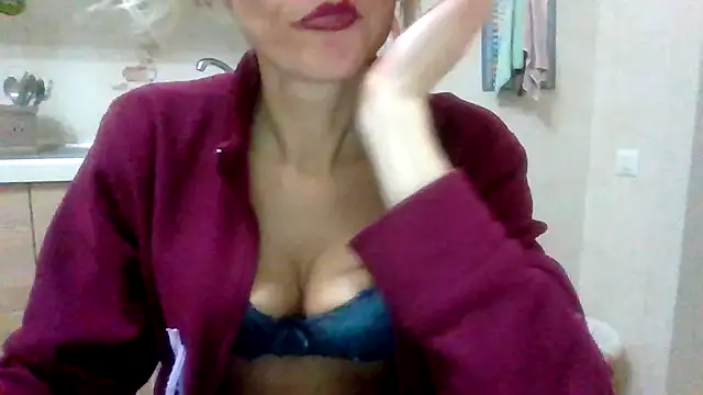 Kelly80 online show from 12-17-25, 05:29