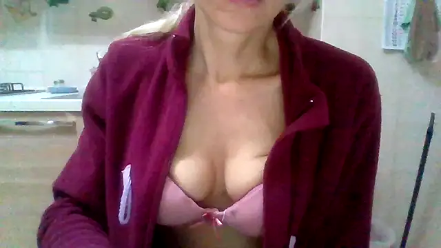 Kelly80 online show from 04-12-26, 02:48