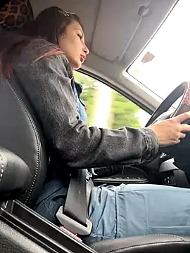 Miss-Brazil online show from 12-17-25, 05:18