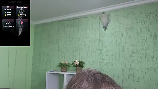 Betty Brick online show from 04-08-26, 01:23