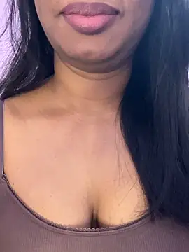 Snapshot of tamil_Aarathi chatting on 05-20-26, 03:53 tamil Aarathi online show from 05-20-26, 03:53