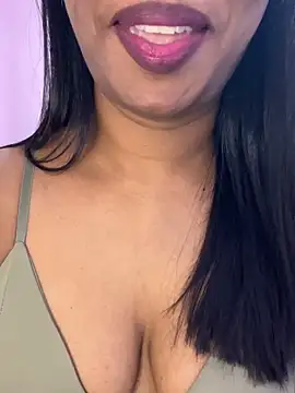 Snapshot of tamil_Aarathi chatting on 05-19-26, 04:58 tamil Aarathi online show from 05-19-26, 04:58