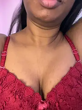 Snapshot of tamil_Aarathi chatting on 07-18-26, 06:05 tamil Aarathi online show from 07-18-26, 06:05