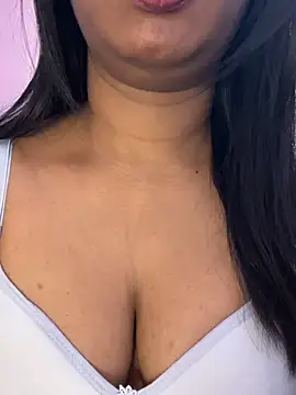Snapshot of tamil_Aarathi chatting on 06-25-26, 05:29 tamil Aarathi online show from 06-25-26, 05:29