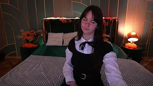 BerryDiva online show from 10-23-25, 07:56