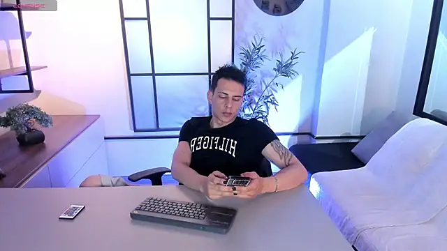 Dustin Sonne online show from 10-15-25, 03:49