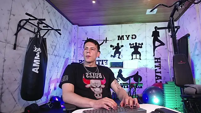 Snapshot of Dustin_Sonne chatting on 05-15-26, 03:37 Dustin Sonne online show from 05-15-26, 03:37