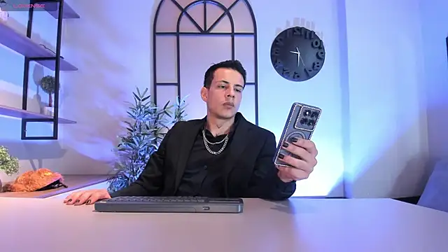 Dustin Sonne online show from 10-22-25, 03:50