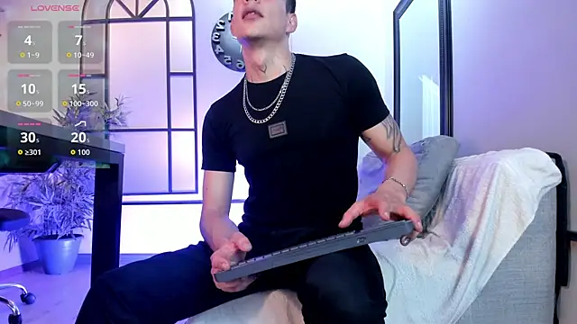 Dustin Sonne online show from 09-24-25, 03:40