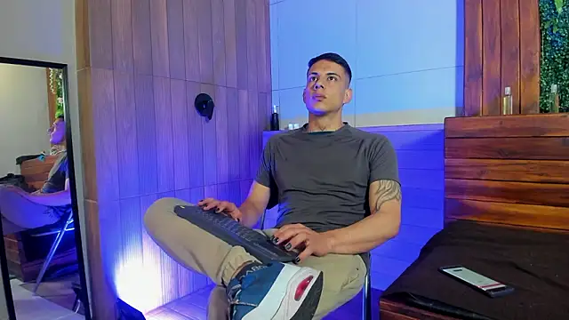 Dustin Sonne online show from 03-28-26, 03:40