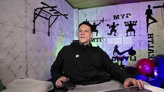 Snapshot of Dustin_Sonne chatting on 06-02-26, 03:39 Dustin Sonne online show from 06-02-26, 03:39
