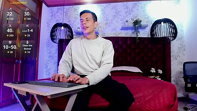 Dustin Sonne online show from 09-26-25, 03:46